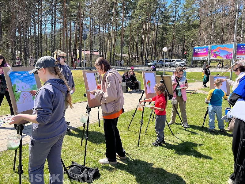 Праздник Цветение Маральника на Алтае
