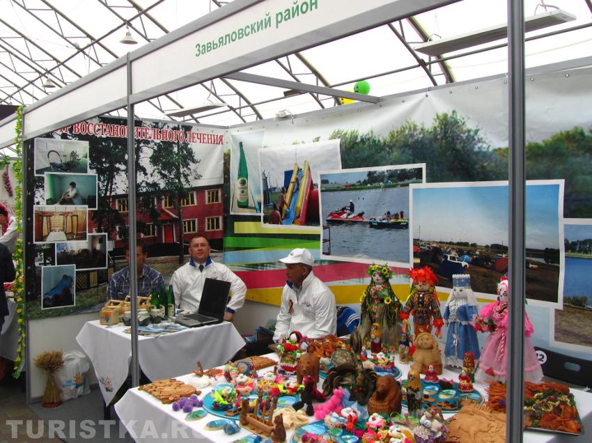 Выставочные стенды районов