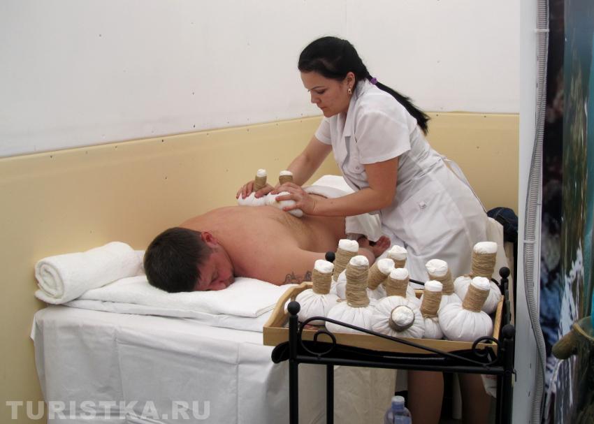 Массаж алтайской гречкой