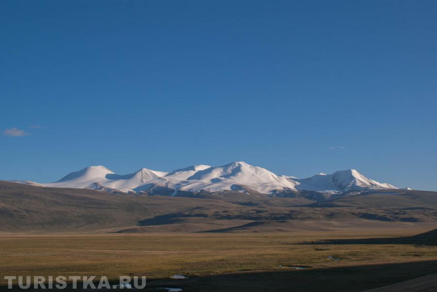 Вторая по высоте гора Азии — Тавын-Богдо-Ола с высочайшей вершиной Найрамдал (Кийтын)