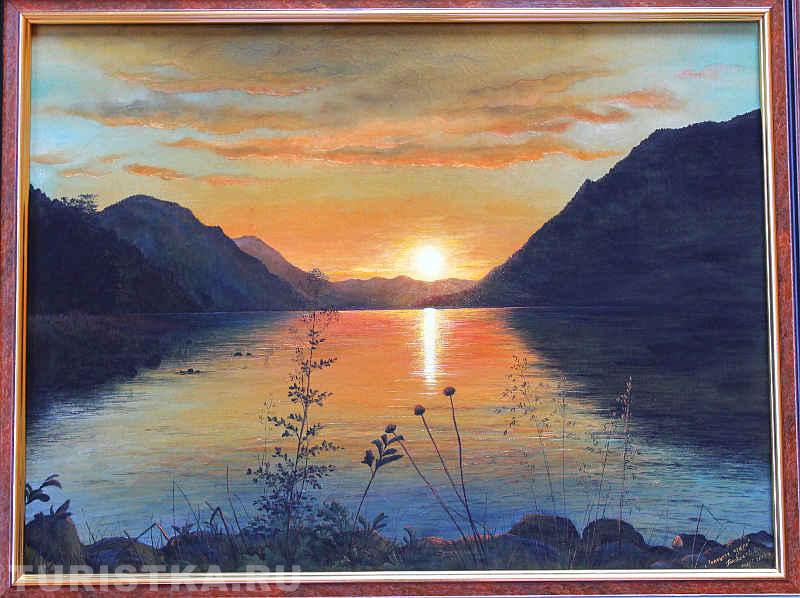 Закат на Телецком озере