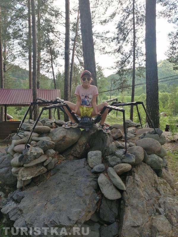 1. Человек-паук Горного Алтая!  (Форелевое озеро)