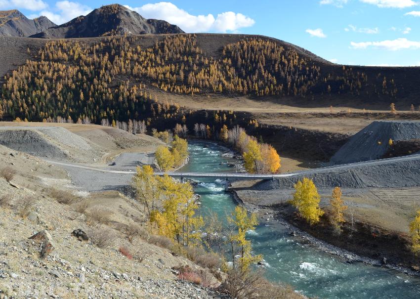 Дорога к селу, мост через Чую