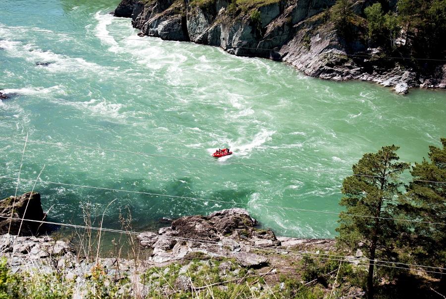 Прогулочные лодки на Катуни