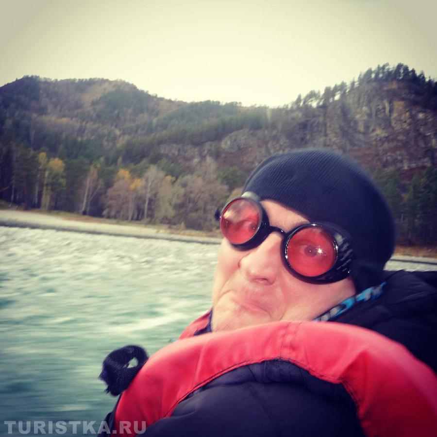 " Мы на лодочке катались..."