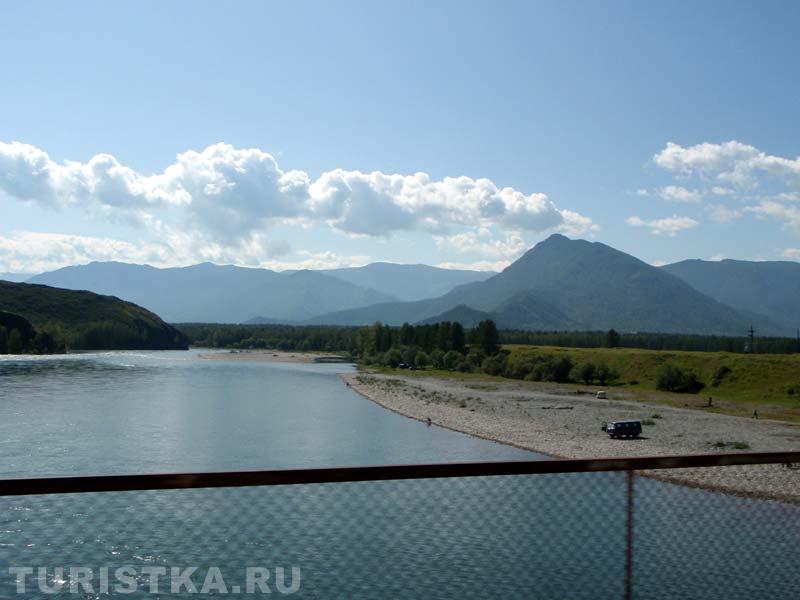 Вид на Катунь с моста