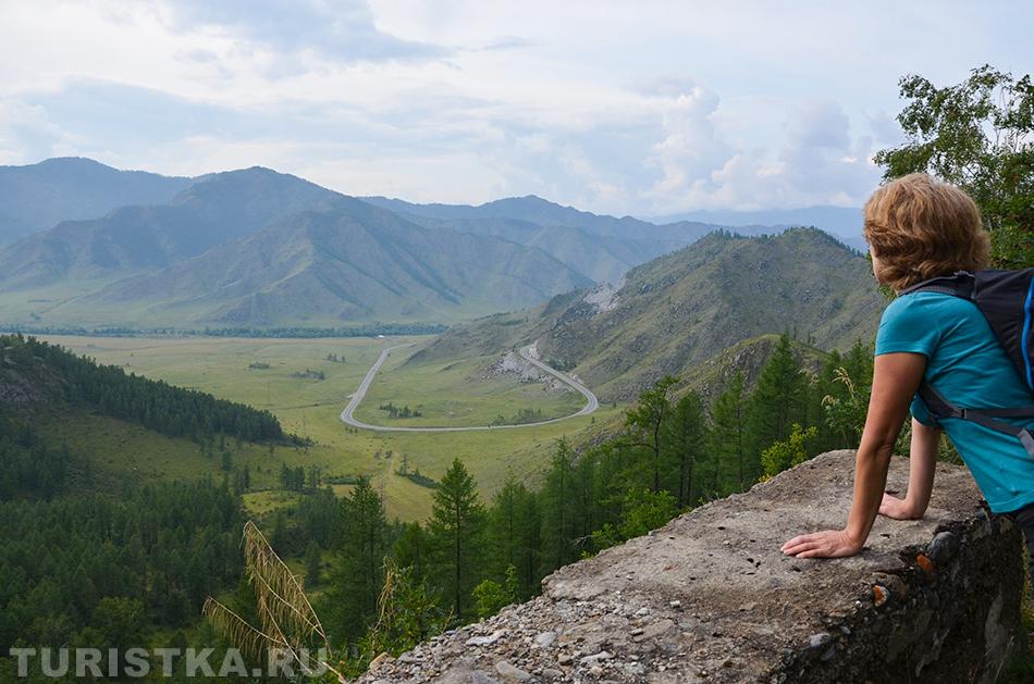Вид со старой дороги на новую дорогу к Чике-Таману