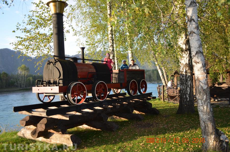 Берег Катуни. База "Турсиб"