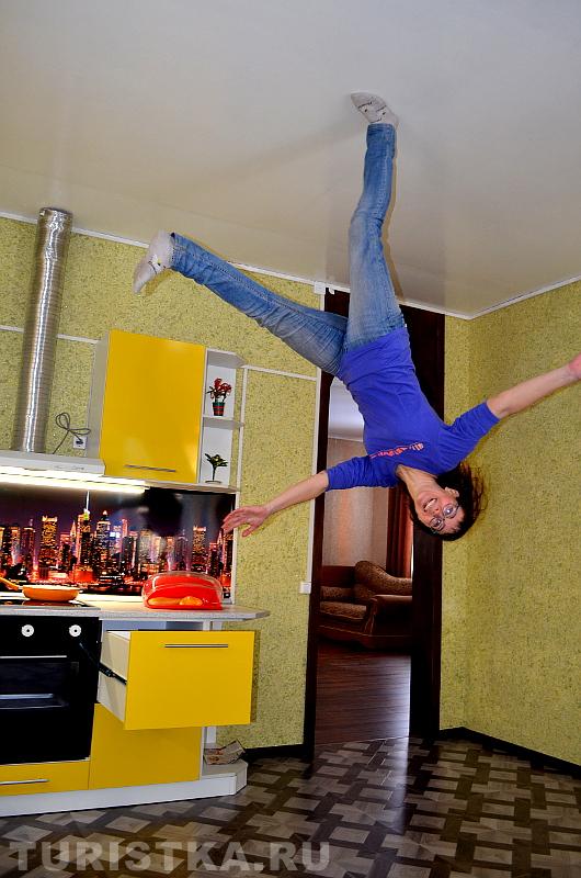 Реклама суперклея!