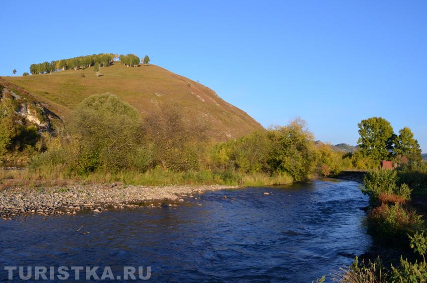 Река вечером