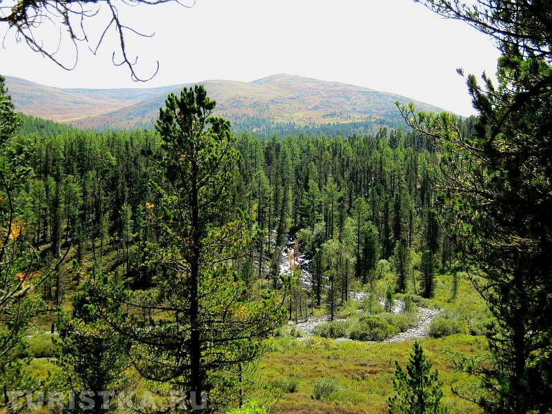 Вдоль реки Акчан, водопад и устье реки Сарыбель
