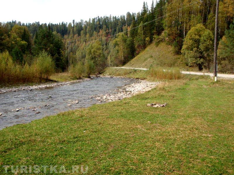 На берегу реки Иогач