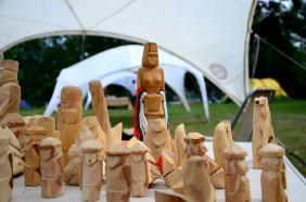 Отдых на Алтае : Фестиваль ВОТЭТНО 2018 : Мастре-класс «Деревянные фигурки топором»