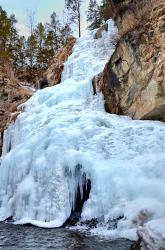 Горный Алтай : Камышлинский водопад в марте