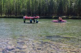 Алтай : Фотоконкурс : Смехотурики 2025 : Слушай, а это точно рафт с инструкторами? р. Башкаус