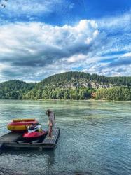 Алтай : Фотоконкурс : Смехотурики 2025 : Когда планировала спокойный отдых на природе, а получила адреналин от попытки завести водный мотоцикл. П.С. Кто-нибудь знает, как это чудо? Озеро Ая