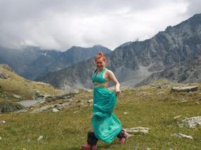 1. Бегаю ли я по утрам? Конечно, ещё и с криками: Блиииин, опять проспала, отстала от группы... Алтай Долина семи озер