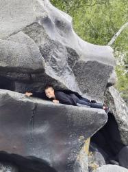 2. Спасите, камень меня съест Ильгуменские пороги.