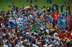 Зрители на празднике Эл Ойын