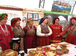 АлтайТур. АлтайКурорт : Выставочные стенды районов