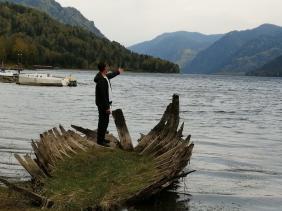 Фотоконкурс Смехотурики 2021 И повел меня муж на освоение озера Телецкого))))) Телецкое озеро, Алтай.