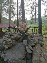 1. Человек-паук Горного Алтая!  (Форелевое озеро)