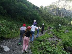 2. Битый небитого везет. (Че-Чкыш тропа здоровья)