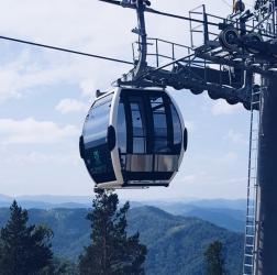 Фестиваль уличных представлений "Расцветай, Алтай!" на территории курорта МАНЖЕРОК.