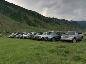 Горный Алтай : Экскурсии и трансфер по Алтаю на Лендкрузер : Автопарк