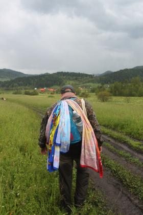 Говорила мама, зонтик надо брать Место: дорога на Емурлинские водопады