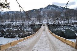 Горный Алтай : Мост в Элекмонаре : Автомобильный подвесной мост в с. Элекмонар