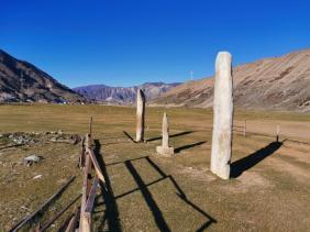 Фотоконкурс Золотая осень на Алтае 2020 .Ининские стелы. Дата: 10.2019