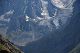 Вид с пирамиды на ледник Зелинского