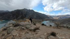 1. Хорошо плывут… Вон та группа в полосатых купальниках. Слияние Чуи и Катуни.