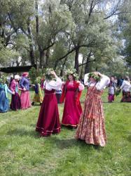 Троицкие гуляния в селе Топольное