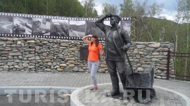 Работать, работать... И еще раз работать, солнце еще высоко Место: Чике-Таман, Алтай.