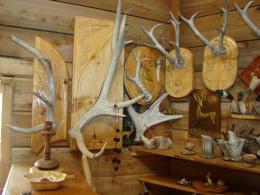 Изделия из рога в музее Оминых