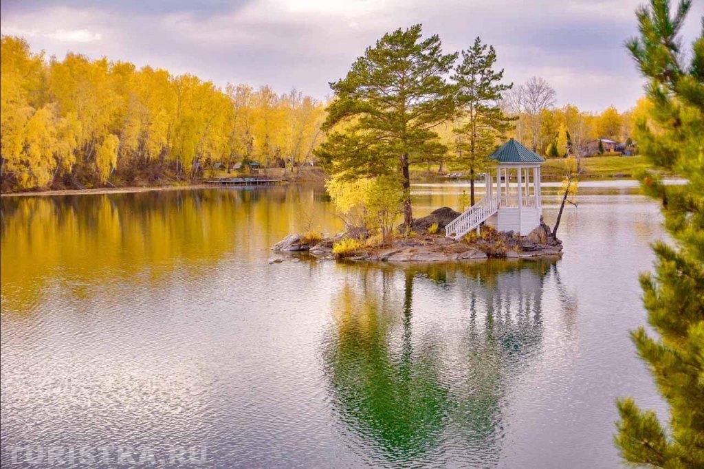 Автор: Щеголев Роберт. Озеро Ая на закате.