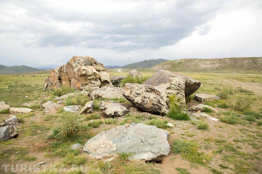 Тархатинский мегалитический комплекс