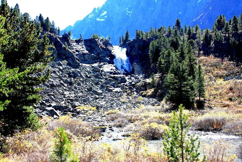 Вид на Водопад Куйгук : Усть-Коксинский район