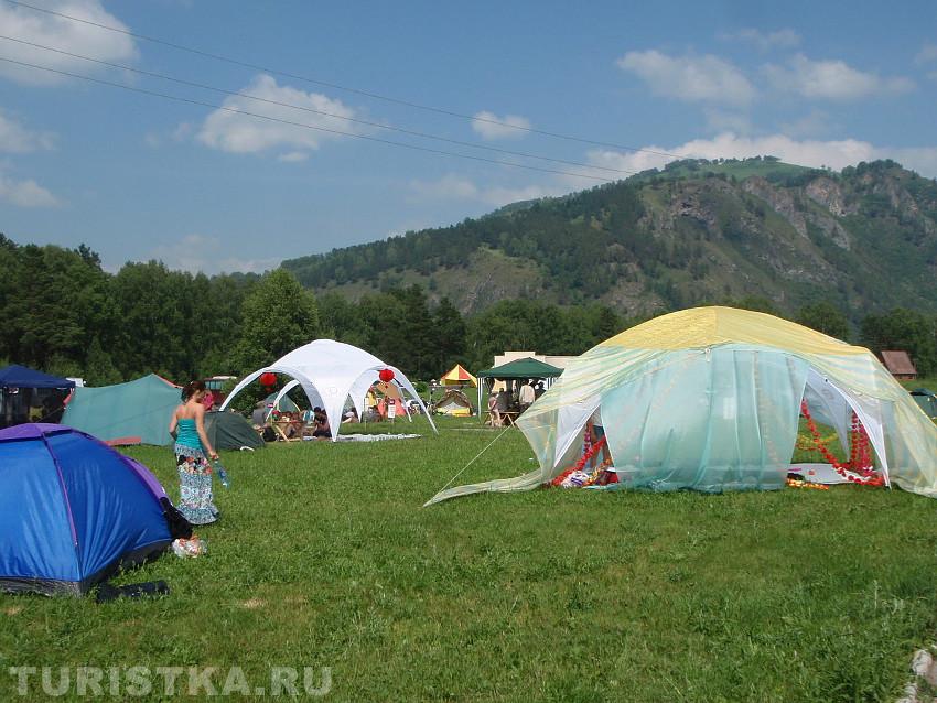 Фестивальные шатры