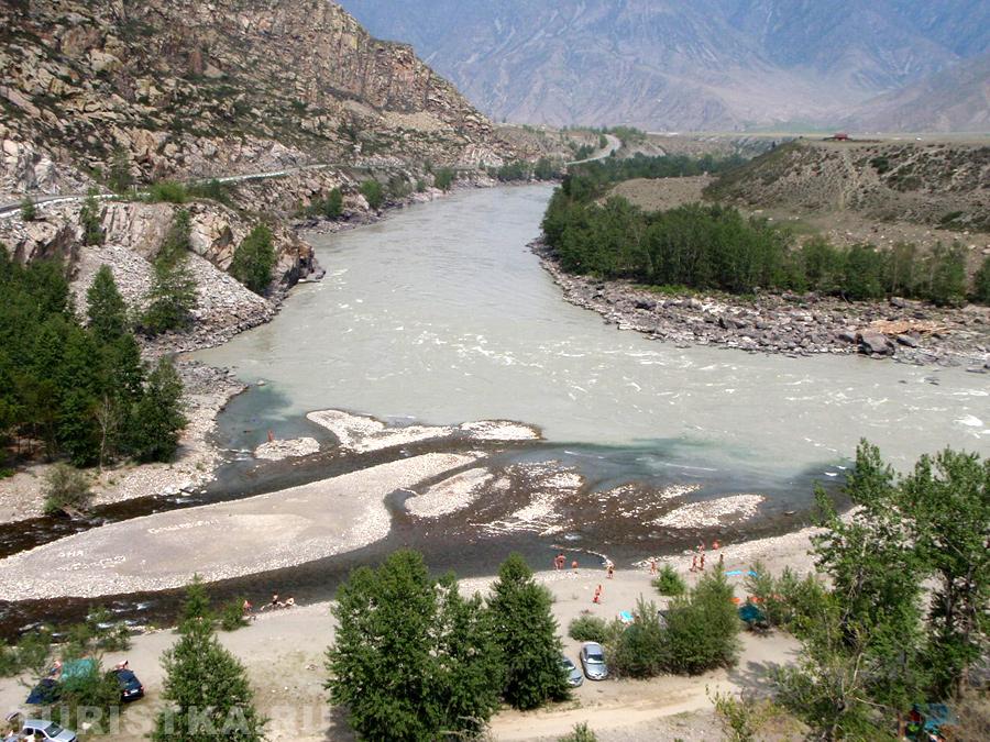 Впадение Большого Яломана в Катунь