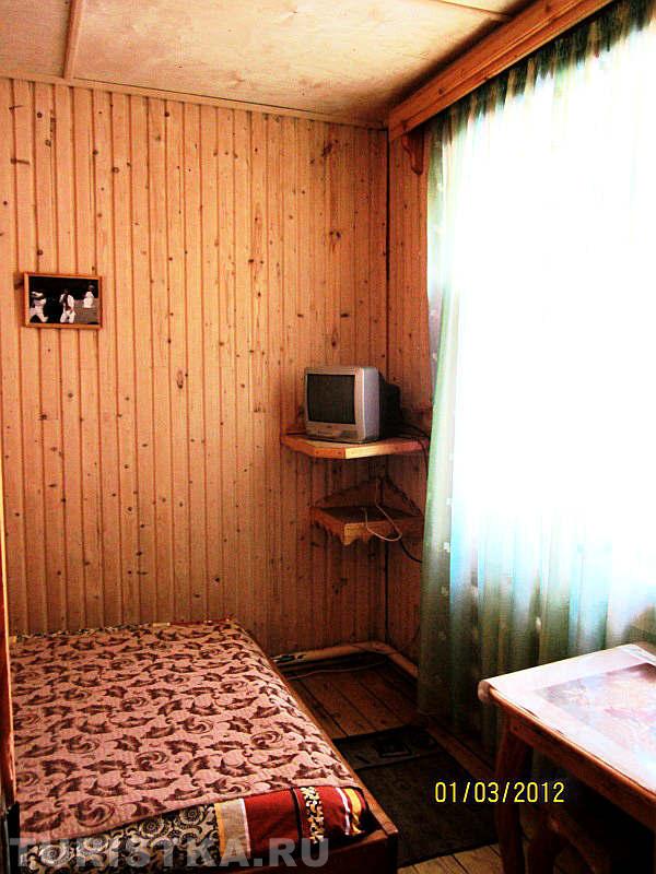 2-местный номер в гостинице Кедр