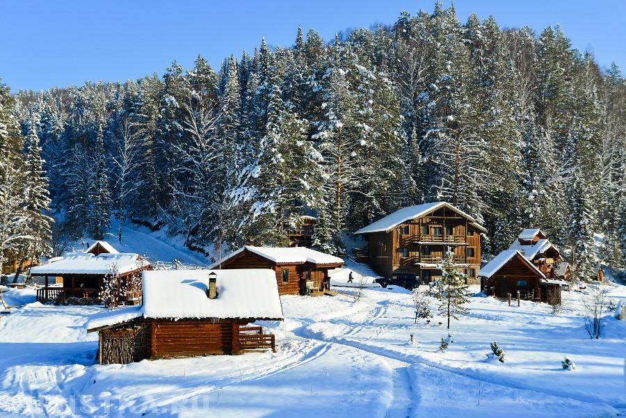 Отель Таежный и гостевые домики