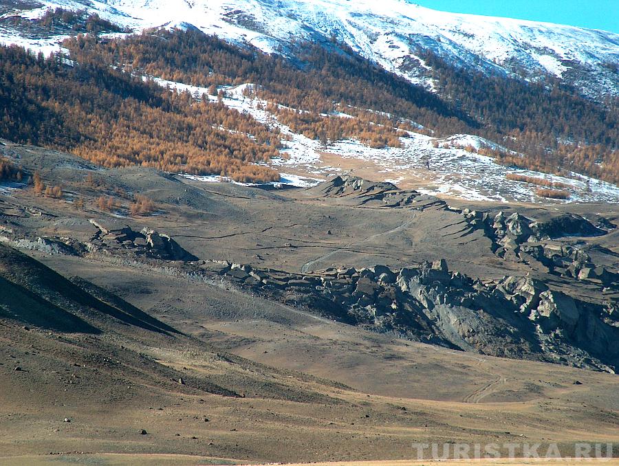 Рядом со старым Бельтиром в 2003 г. сразу после землетрясения