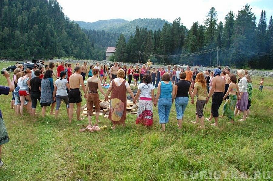 Круговые танцы народов мира с Гайявата