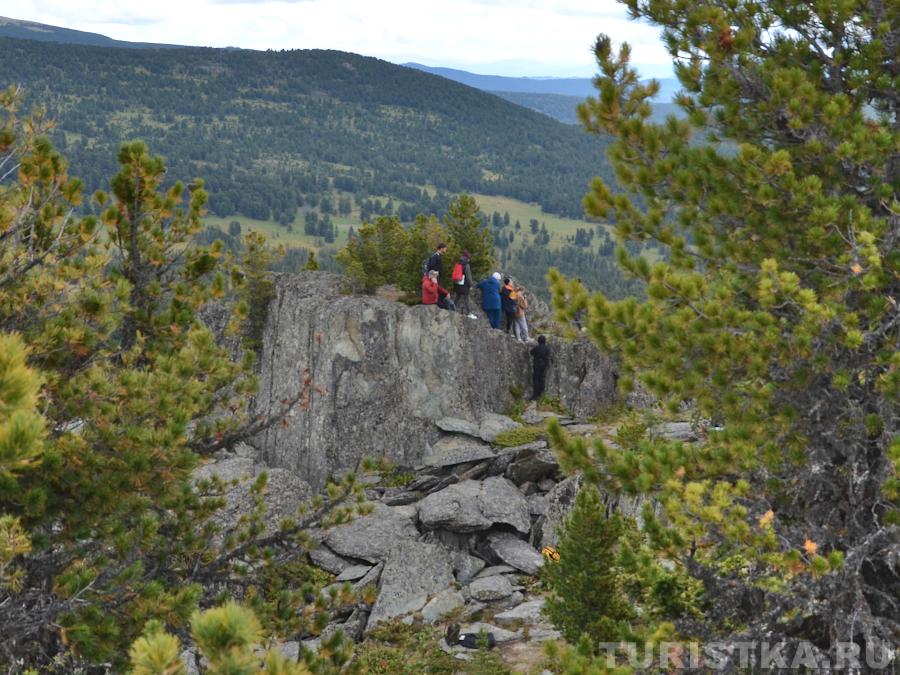 На скалах Ласточкино гнездо