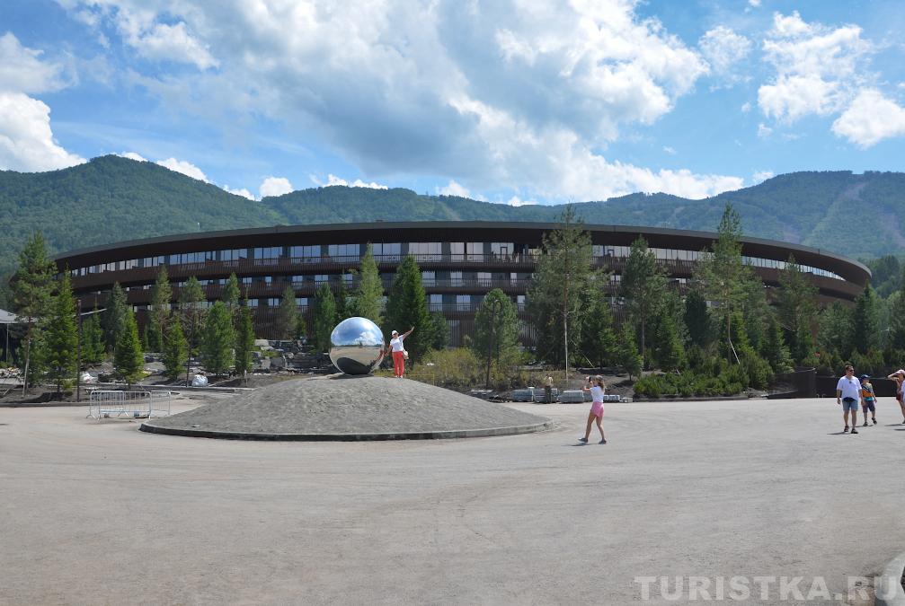 Около 5-ти звездочного отеля