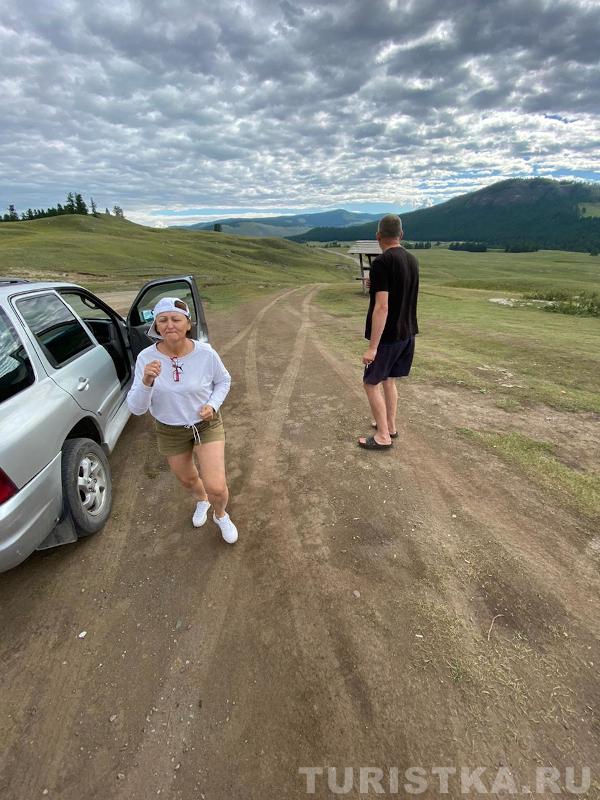 «Разминаем ноги танцами»