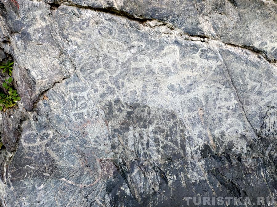 Петроглифы грота Куюлю